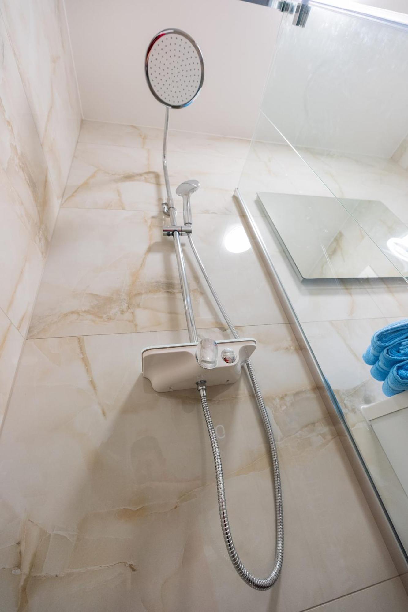 Three-Bedroom Premium Holiday Home Atmosfera With Private Pool&Sauna Vodice Ngoại thất bức ảnh