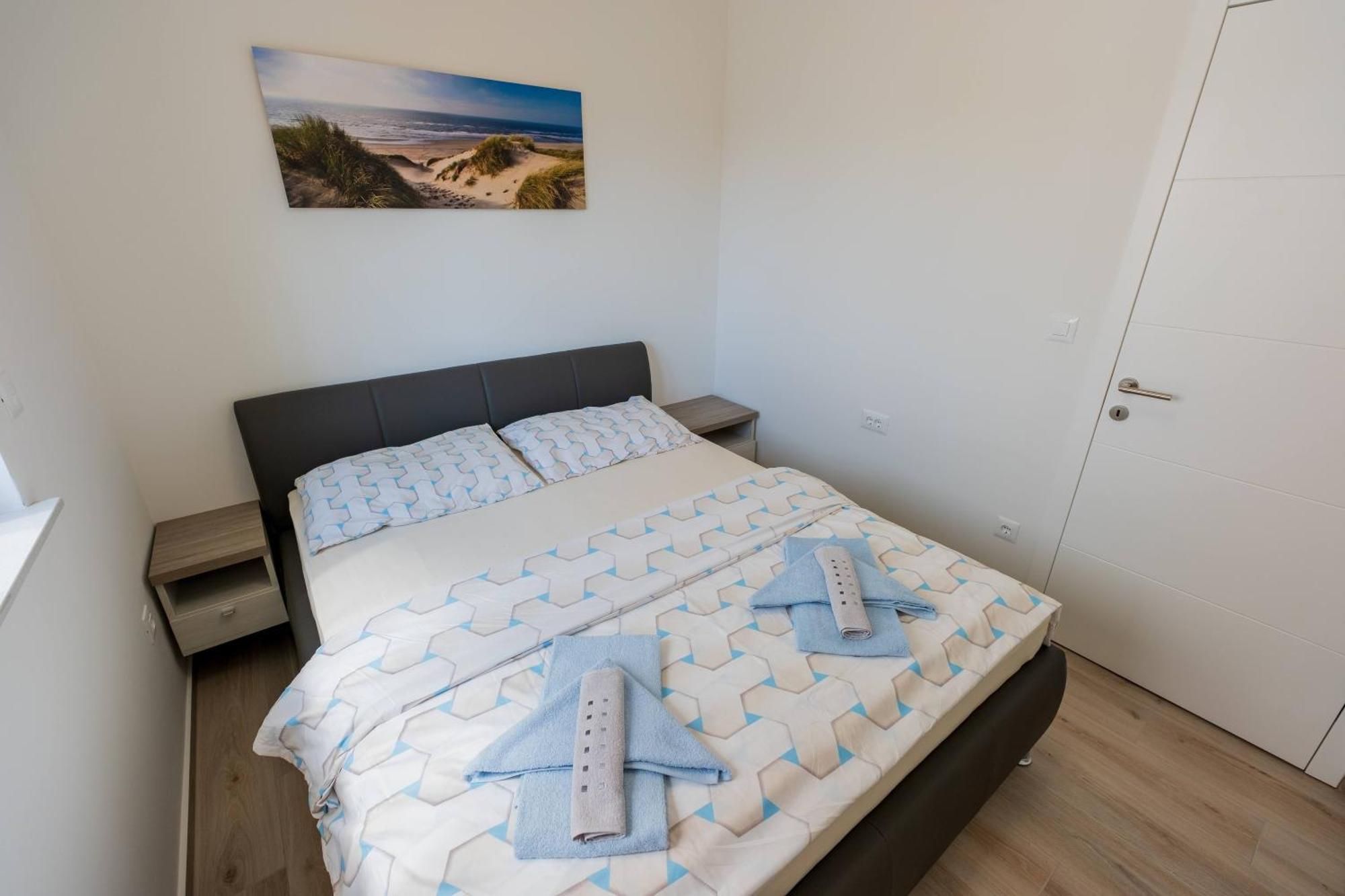 Three-Bedroom Premium Holiday Home Atmosfera With Private Pool&Sauna Vodice Ngoại thất bức ảnh
