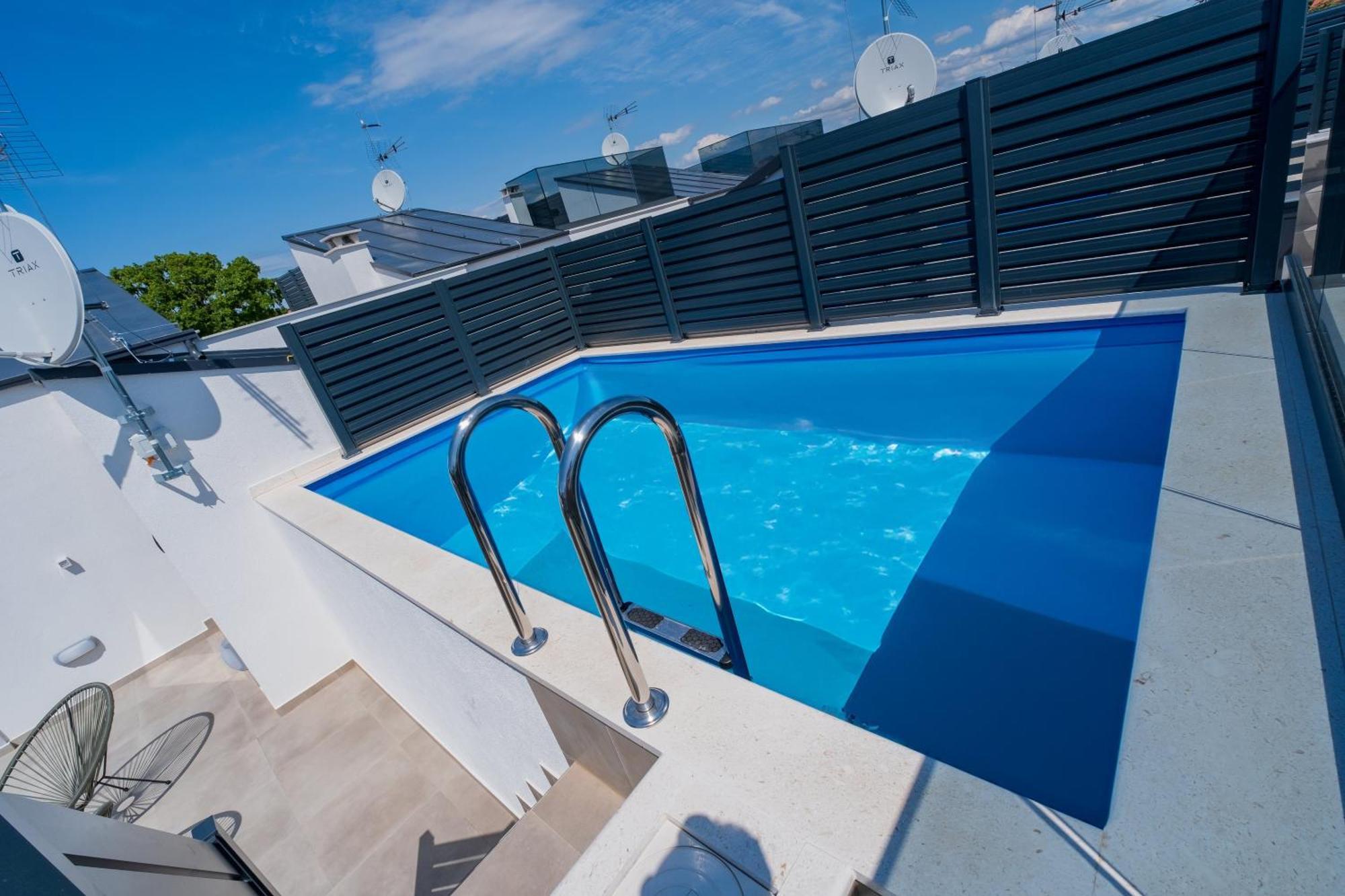 Three-Bedroom Premium Holiday Home Atmosfera With Private Pool&Sauna Vodice Ngoại thất bức ảnh