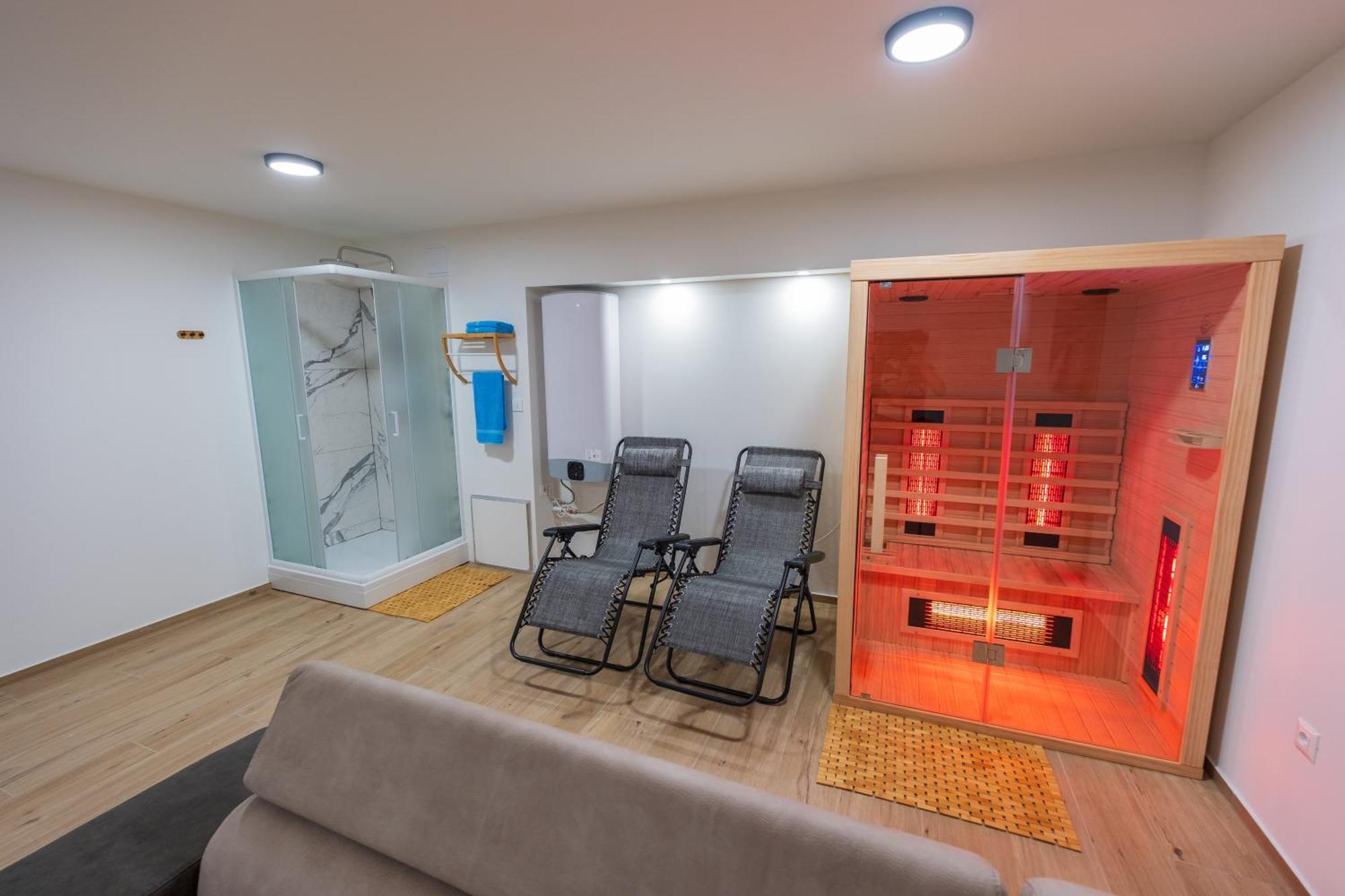 Three-Bedroom Premium Holiday Home Atmosfera With Private Pool&Sauna Vodice Ngoại thất bức ảnh